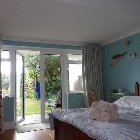 Cliff Top Garden Room Milford on Sea Esterno foto
