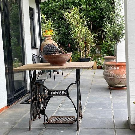 Cliff Top Garden Room Milford on Sea Esterno foto