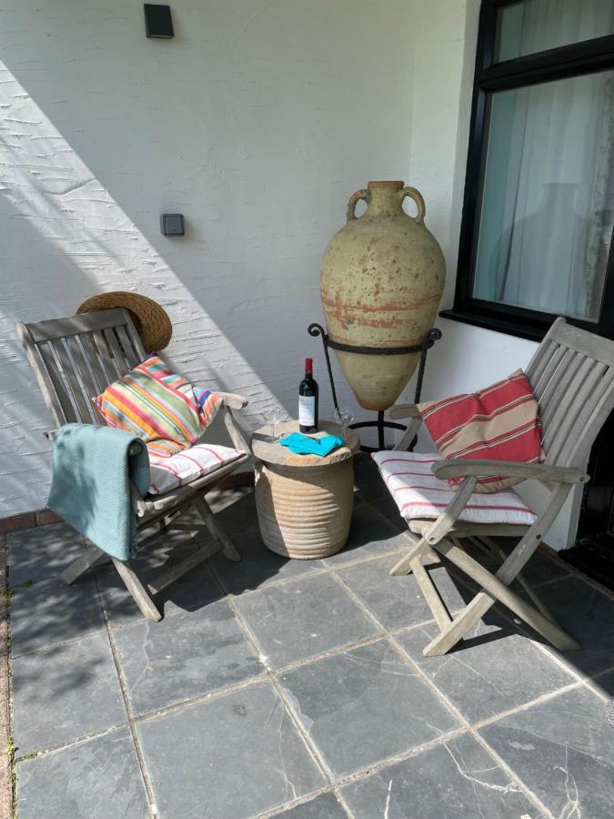 Cliff Top Garden Room Milford on Sea Esterno foto